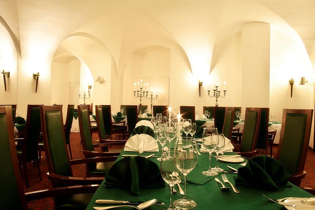 Hotel Schloss Schwarzenfeld Екстер'єр фото