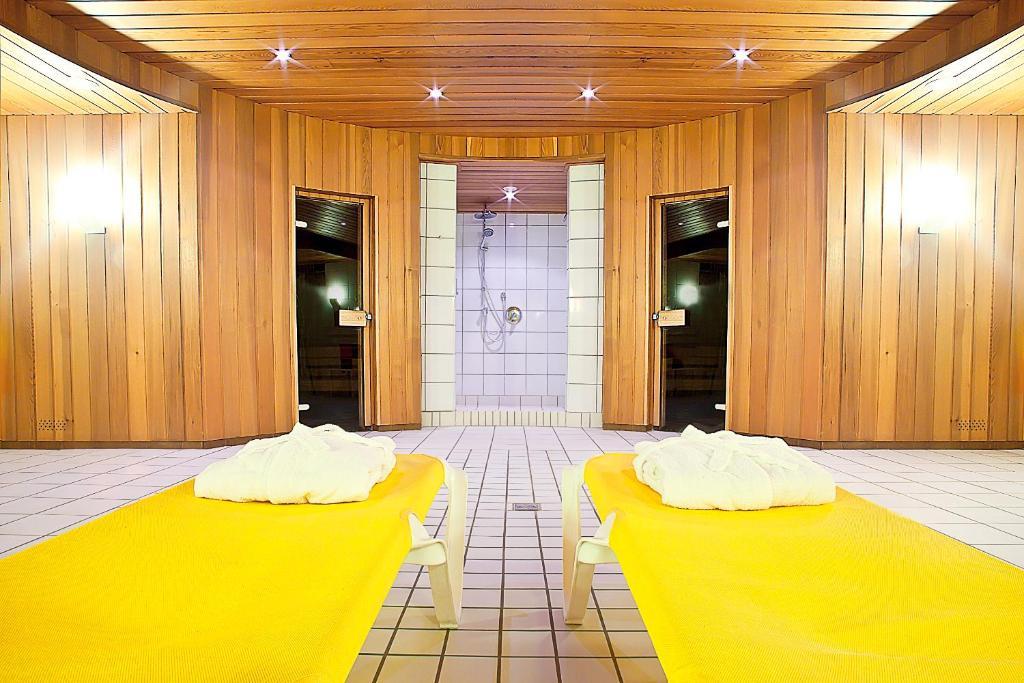 Hotel Schloss Schwarzenfeld Екстер'єр фото
